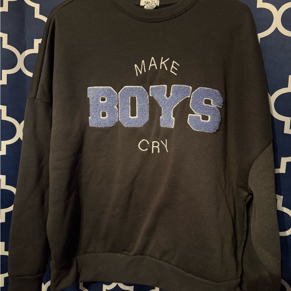 Rue21 crewneck sweater